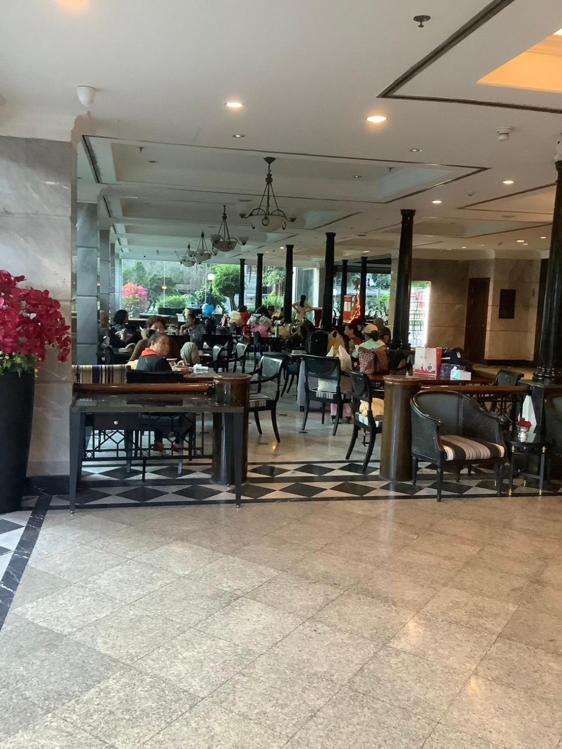 Witz Bangkok Ramkhamhaeng Hotel Exterior foto