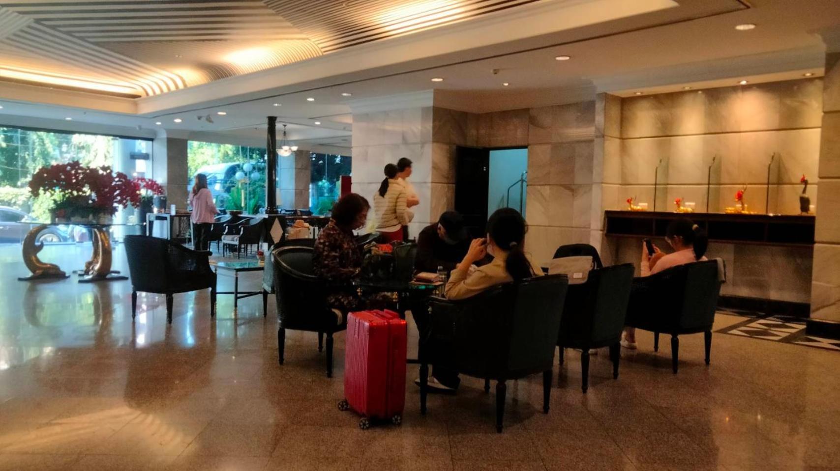 Witz Bangkok Ramkhamhaeng Hotel Exterior foto